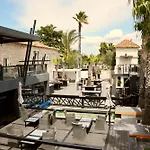 Mas La Farelle D'hote,fitness & Salle De Jeux Gratuite & En Supplement Frühstückspension 4*