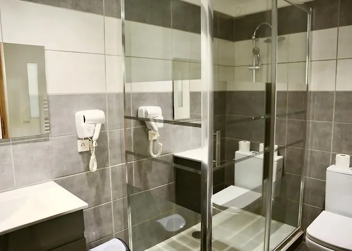 Mas La Farelle D'hote,fitness & Salle De Jeux Gratuite & En Supplement Nimes