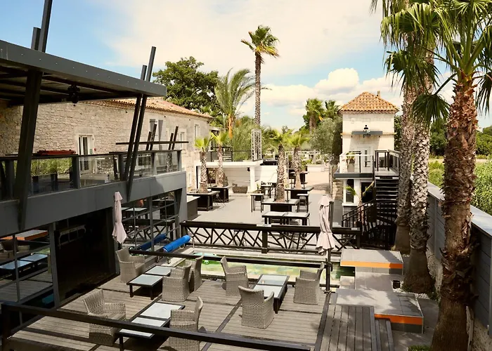 Mas La Farelle D'hote,fitness & Salle De Jeux Gratuite & En Supplement Bed & Breakfast 4*