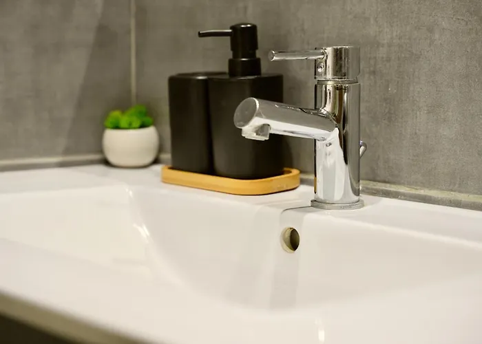 Bed & Breakfast Mas La Farelle D'hote,fitness & Salle De Jeux Gratuite & En Supplement Nimes