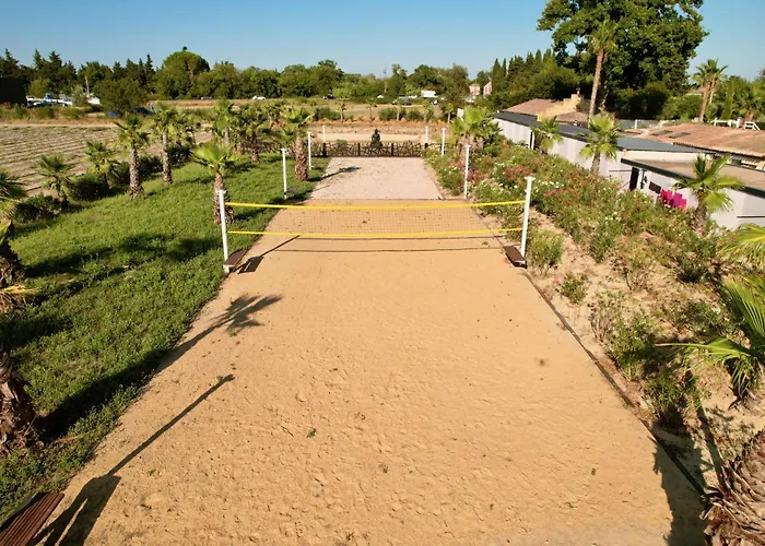 Mas La Farelle D'hote,fitness & Salle De Jeux Gratuite & En Supplement 4* Nimes